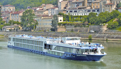 Disfrute de las vistas desde el barco y no pierda detalle del itinerario AVALON CRUISE RIVER